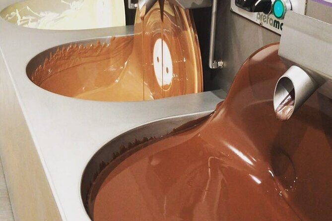 1.5h Belgian Chocolate Workshop in Brussels (bean to bar) - Tempering on Marble: Why That Technique Matters