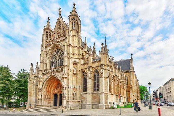 3-Hours Private Sightseeing Trip in Brussels - Royal Palace photos, Place Royale, and Mont des Arts in 15 minutes