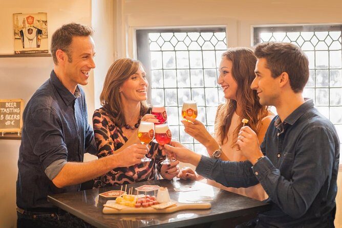 BeerWalk Brussels (Dutch guide) - Why Brussels brown cafes are the perfect setting for a beer walk