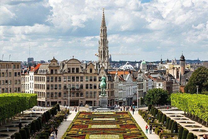 Best of Brussels : Private Luxury Tour - Manneken Pis: the tiny landmark with big legends