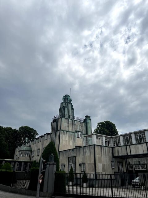Brussels: 2-hours "Art Nouveau" Walking Tour - The main walking stretch: a 1.5-hour sweep of Art Nouveau houses