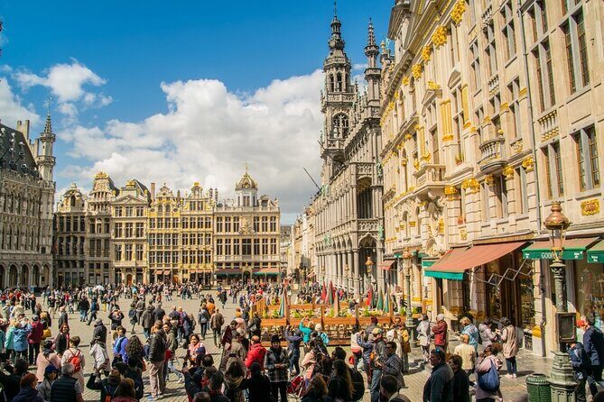 Brussels 2-Hours Walking Tour: Must-See Highlights in the Center - Sablon church legend, Warandepark, and the Royal Museums Quarter