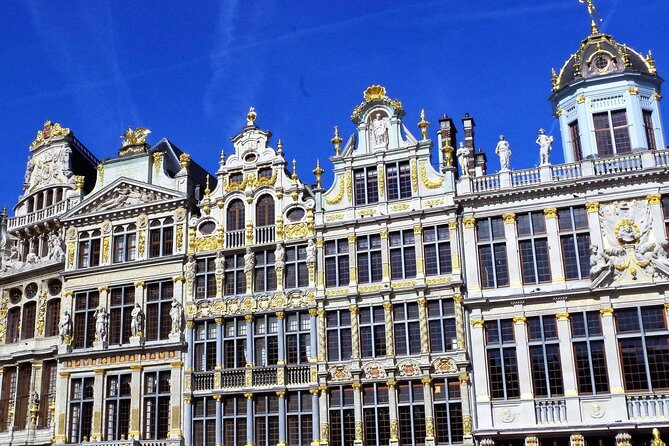 Brussels All In Tour : Belgian food, chocolate, beer, sightseeing - Grand Place and Town Hall: More Than a Pretty Square