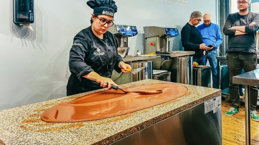 Brussels: Belgian Chocolate Making Workshop with Tastings - Meet Patricia and the workshop rhythm