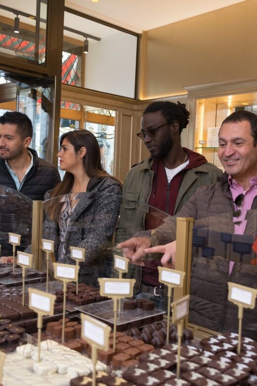 Brussels: Belgian Chocolate Tasting Tour - Guide Quality and Language Choices: Small Details, Big Impact