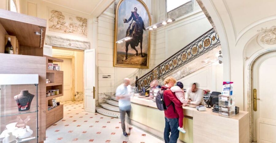 Brussels: BELvue Belgium History Museum Entry Ticket - Finding the Museum Easily: Entrance Next to the Royal Palace
