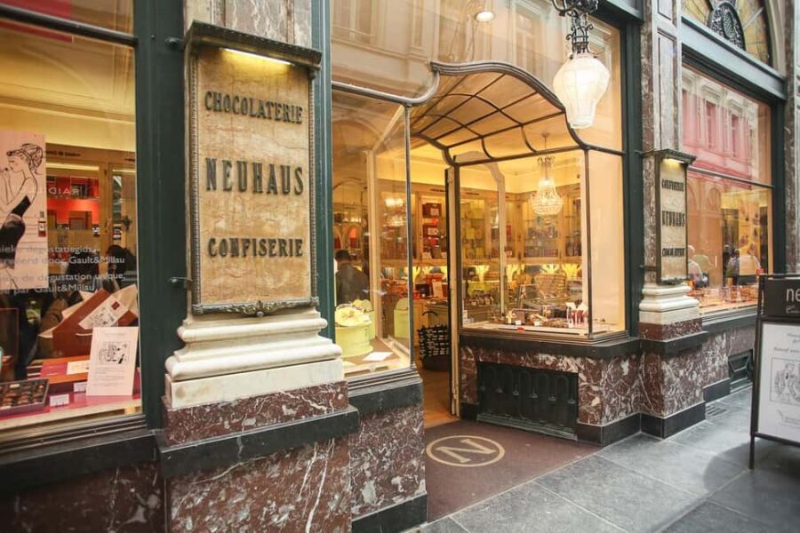 Brussels: Chocolate Appreciation and Tasting Walking Tour - Where the tour begins: Royal Galleries of Saint Hubert, close to the action