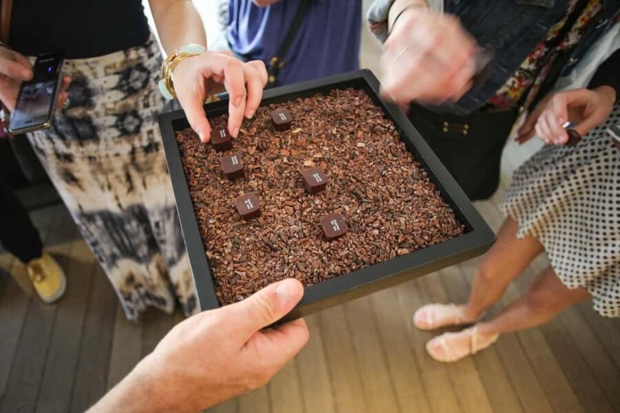 Brussels: Chocolate Appreciation and Tasting Walking Tour - Practical tips to get the most from your chocolate walk
