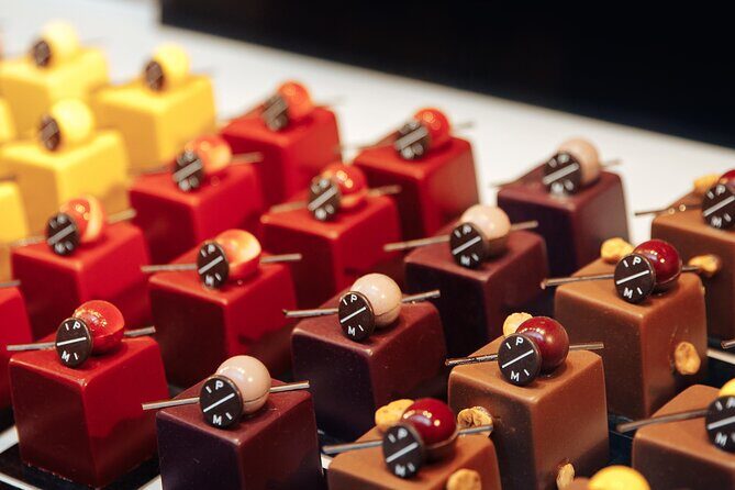Brussels Chocolate Walking Tour and Workshop - The workshop reality check: fun, but not cookie-cutter