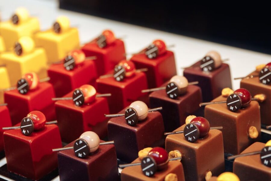 Brussels: Chocolate Workshop and Guided Walking Tour - The guided walk through Brussels sights: Grand Place to Saint Géry