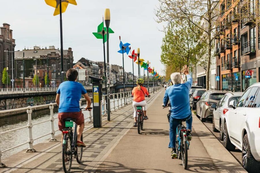 Brussels: City Highlights and Hidden Gems Bike Tour - Practical Tips to Make Your Ride Feel Effortless