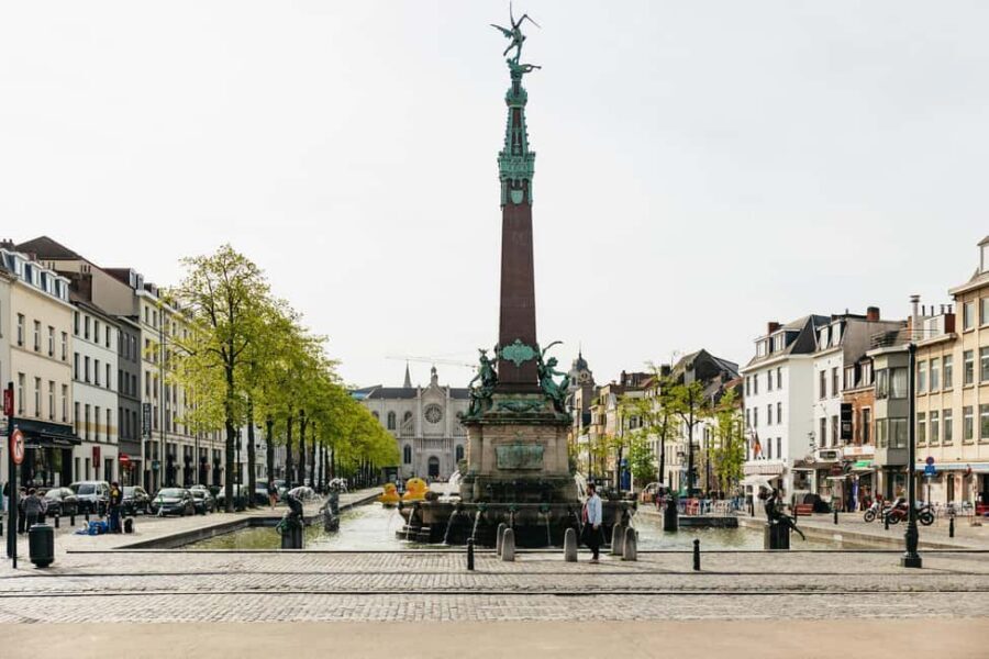Brussels: City Highlights and Hidden Gems Bike Tour - What You’ll See: Big Sights Plus Streets With Stories