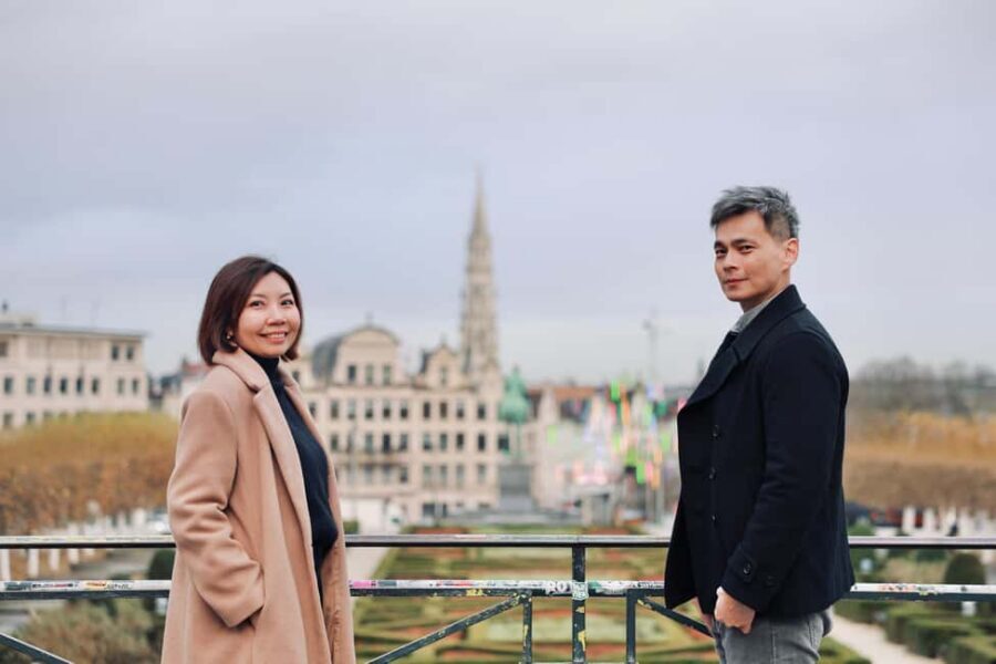 Brussels City Photoshoot With a Professional Photographer - Posing Without Stress: How You Get Natural Results