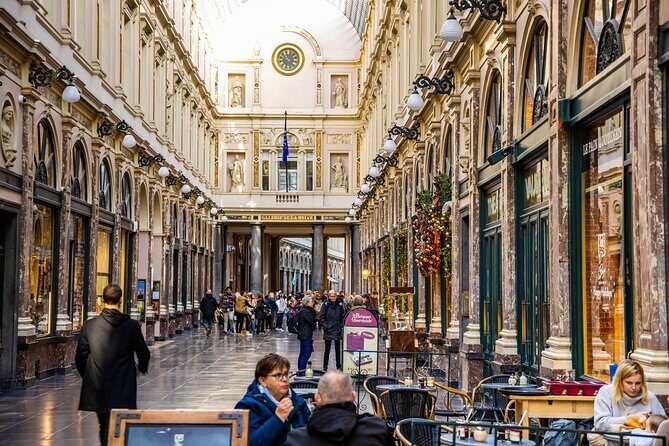 Brussels: City Walk with Audioguide in 7 Languages on your Phone - The Royal Palace and Palace Square: formal Brussels up close