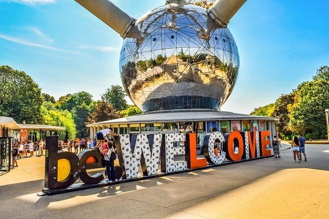 Brussels’ European Quarter And The Atomium - Parc du Cinquantenaire and Luxembourg Square: where the walk feels human