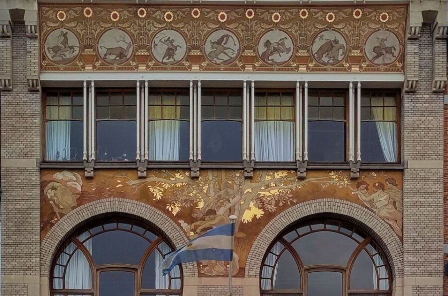 Brussels: Fall and Rise of Art-Nouveau Guided Tour - 150 Minutes and About 3 Kilometers: A Route That Respects Your Energy