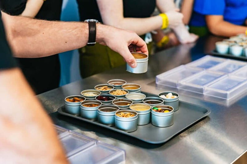 Brussels: Make Your Own Chocolates Workshop with Tastings - Taking your chocolates home: wrapping plus the sanity saver