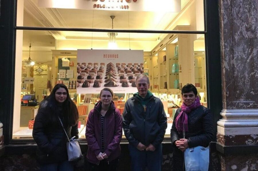 Brussels Must-See Attractions Walking Tour - Starting at Bd Anspach 188 in front of the Vibes shop
