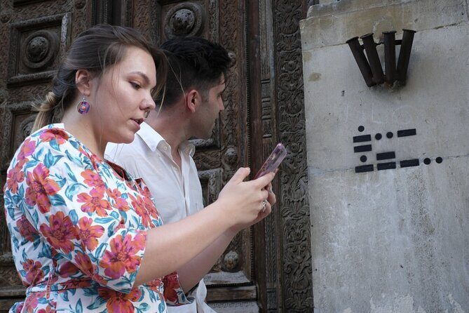 Brussels Old Town & Beer Secrets: Self-Guided Puzzle Walk - Stop-by-stop: from La Fleur en Papier Doré to Moeder Lambic