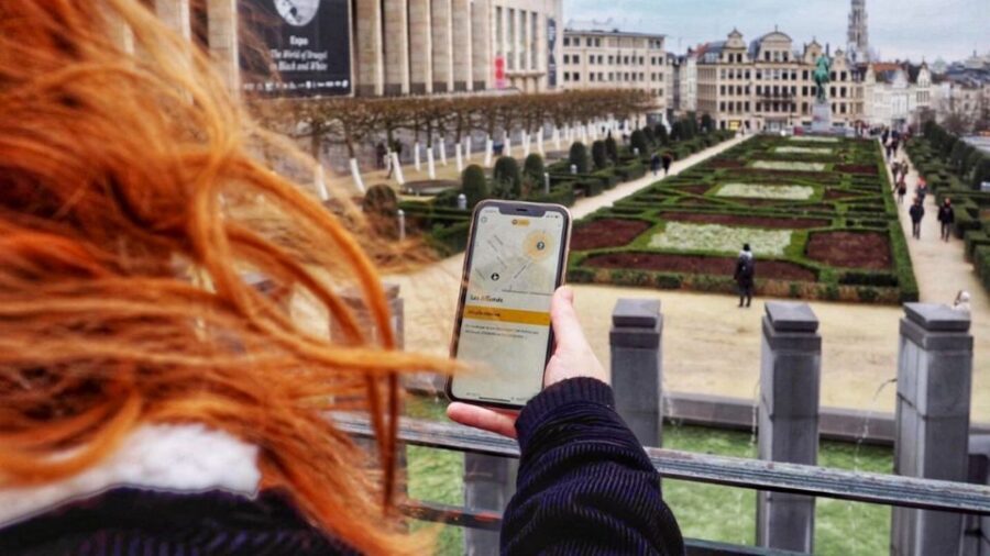 Brussels: Outdoor City Escape Game With Drinks - Backpacks, phone app, and the one requirement that can ruin your day
