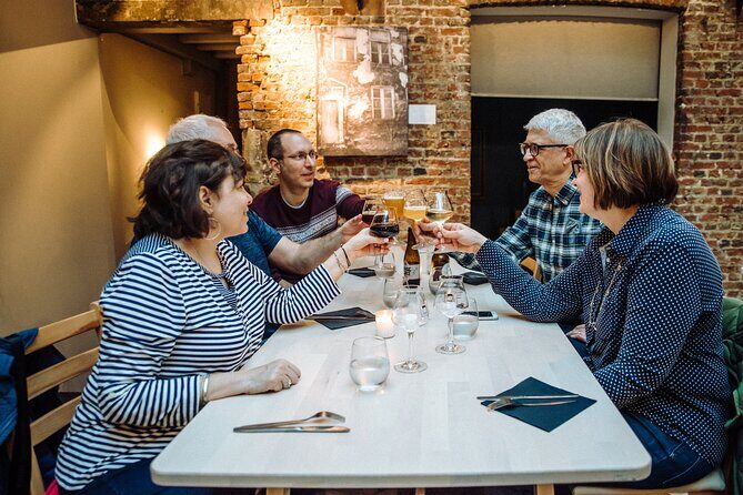 Brussels Private & Personalized Full-Day Tour with a Local Guide - A top-tier chocolatier stop: how to taste with intention