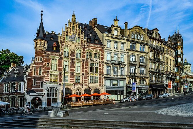 Brussels Private Walking Tour With A Professional Guide - Grand Place to get bearings fast (and why it matters)
