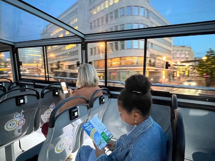 Brussels: Sightseeing Sunset Bus Tour - Ixelles Ponds, Courthouse, and the European Parliament at Dusk