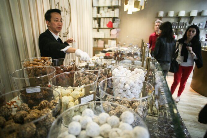 Brussels Small-Group Chocolate Appreciation Tour - Finding the meeting point without stress