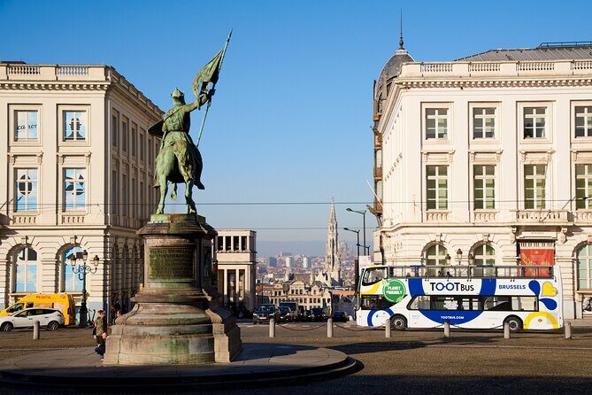 Brussels Tootbus Discovery Hop On Hop Off Bus and walking tours - Electric bus details: greener ride, still a bus