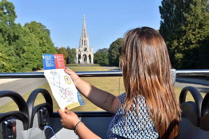 Brussels Tootbus Discovery Hop On Hop Off Bus and walking tours - Tootwalk walking tours: how to stitch bus stops into real neighborhoods