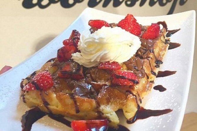 Brussels Waffle Workshop - The waffle intro: quick culture, then real cooking