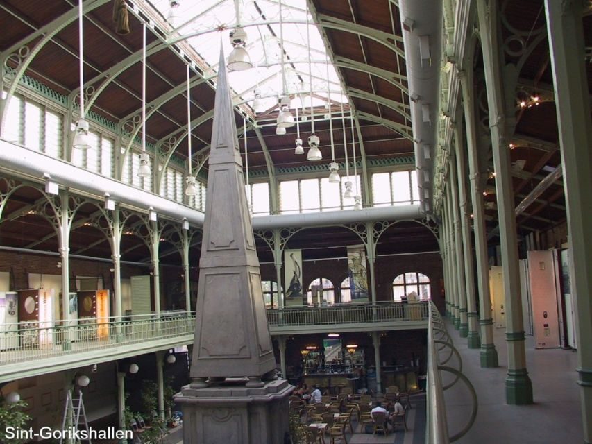 Brussels: Walking Tour from Central Station to Manneken Pis - Price and value for a private group up to 20