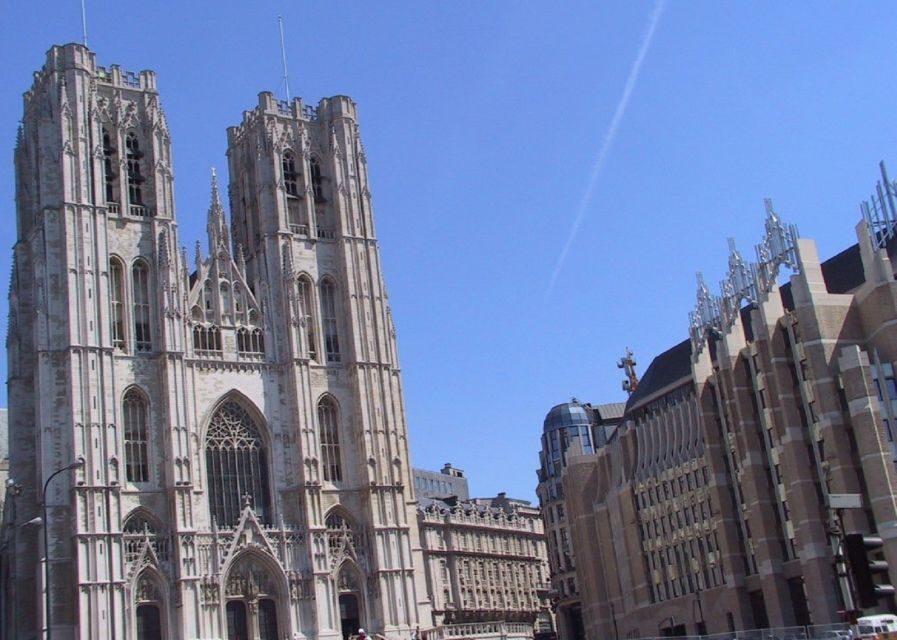 Brussels: Walking Tour from Central Station to Manneken Pis - Atomium and Expo 58 modernity: why this giant matters