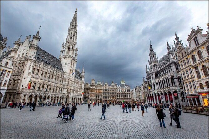Brussels Walking Tour with Guide plus PDF - The Guide Makes or Breaks It: David and Tom’s Style