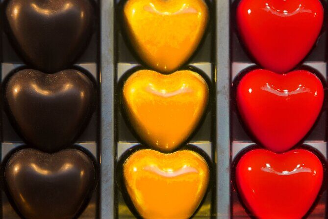Chocolate and Beer Food Tour of Brussels - Stop 1: Les Galeries Royales Saint-Hubert Chocolate Stop