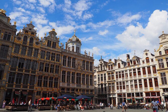 Discover Brussels while escaping the zombies! Escape game - Timing and Pacing: How Not to Run Out of Time