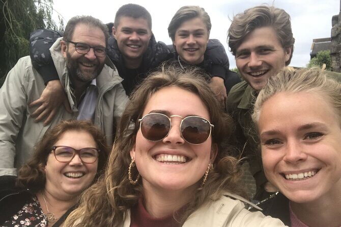 e-Scavenger hunt Leuven: Explore the city at your own pace - Starting at Monseigneur Ladeuzeplein 17 and powering up