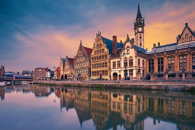 Excursion to Antwerp and Ghent by bus from Brussels with stop at the Atomium - Meir Avenue and the giant hand: shopping street with meaning