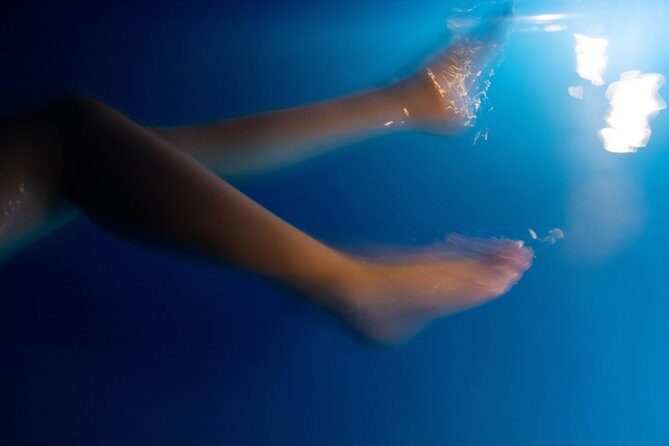 Floating in the clouds - VIP vs float-only: the essential oil shower and longer reset