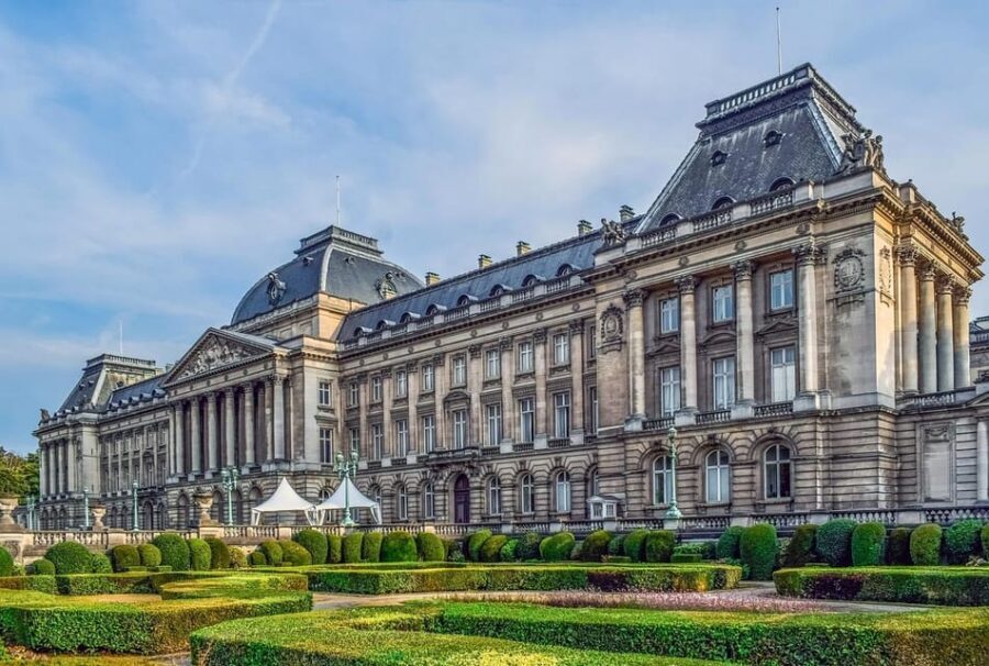 From Amsterdam: To Brussels - Travel as a VIP - St. Michael and St. Gudula photo stop: quick outside views, better expectations