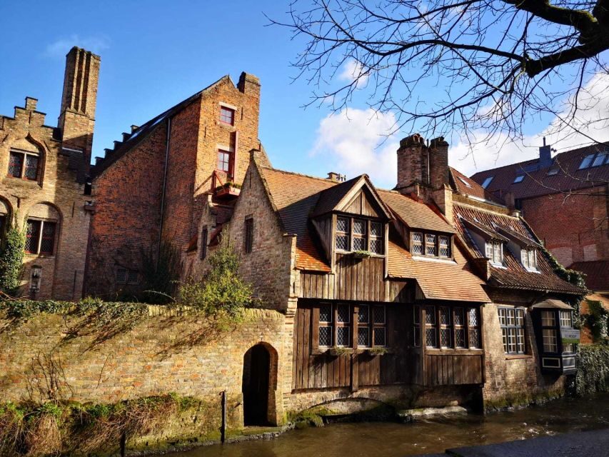 From Brussels: Bruges Day Trip with Boat Tour Option (ENG) - The 4 free hours for lunch and exploring on your own