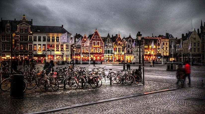 From Brussels: Bruges Day Trip with Boat Tour Option (ES) - Price and What You’re Actually Getting for Around $50