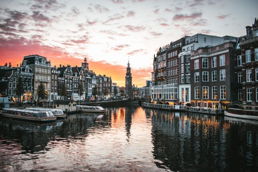 From Brussels: Cheese, Clogs & Windmills Amsterdam Day Trip - Coach time from Brussels: how the road sets up your day