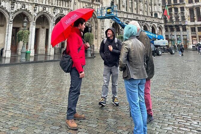 Historical Walking Tour: The Story of Brussels - by Legends - The guides bring the story (and the pacing) to life