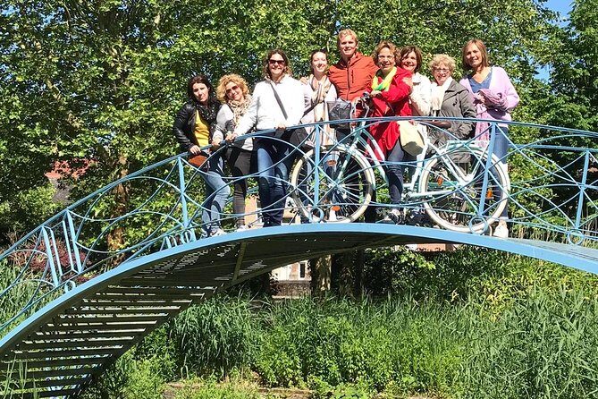 Lovely Leuven Highlights Biketour NEDERLANDS - Monseigneur Ladeuzeplein: the clock-tower library moment