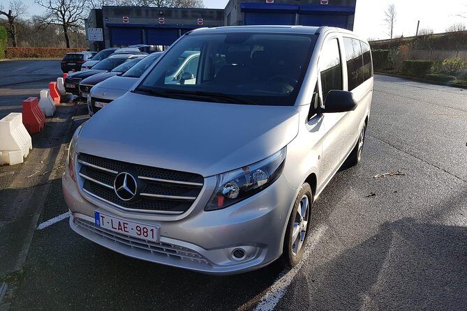 Luxury Minivan from Charleroi airport to the city of Brussels - Price and value for up to 8 people