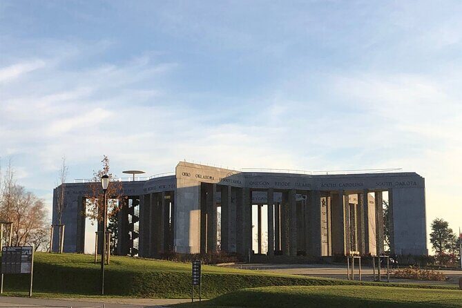 Remembrance Tour: The Battle of the Bulge in the Ardennes - Key moments worth your time