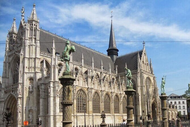 The Most Complete Tour Of Brussels - Walking reality: time on your feet, group size, and who it suits