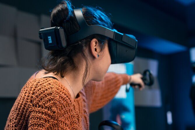 Virtual reality adventure in Brussels in Virtual Zone - Game choices: space calm, seabed scenes, and zombie action